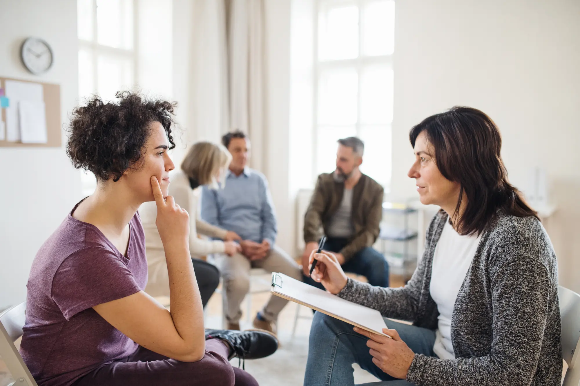 An image representing patients seeking help from a therapist for their antisocial personality disorders 2